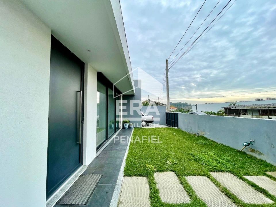 Moradia T3 para Venda em Nespereira Foto 16