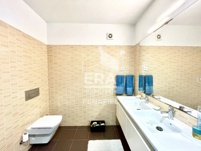 Moradia T4 para Venda em Penafiel Foto 10