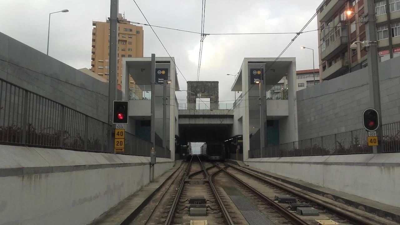 Apartamento T2 para Venda em Vila Nova de Gaia Foto 7