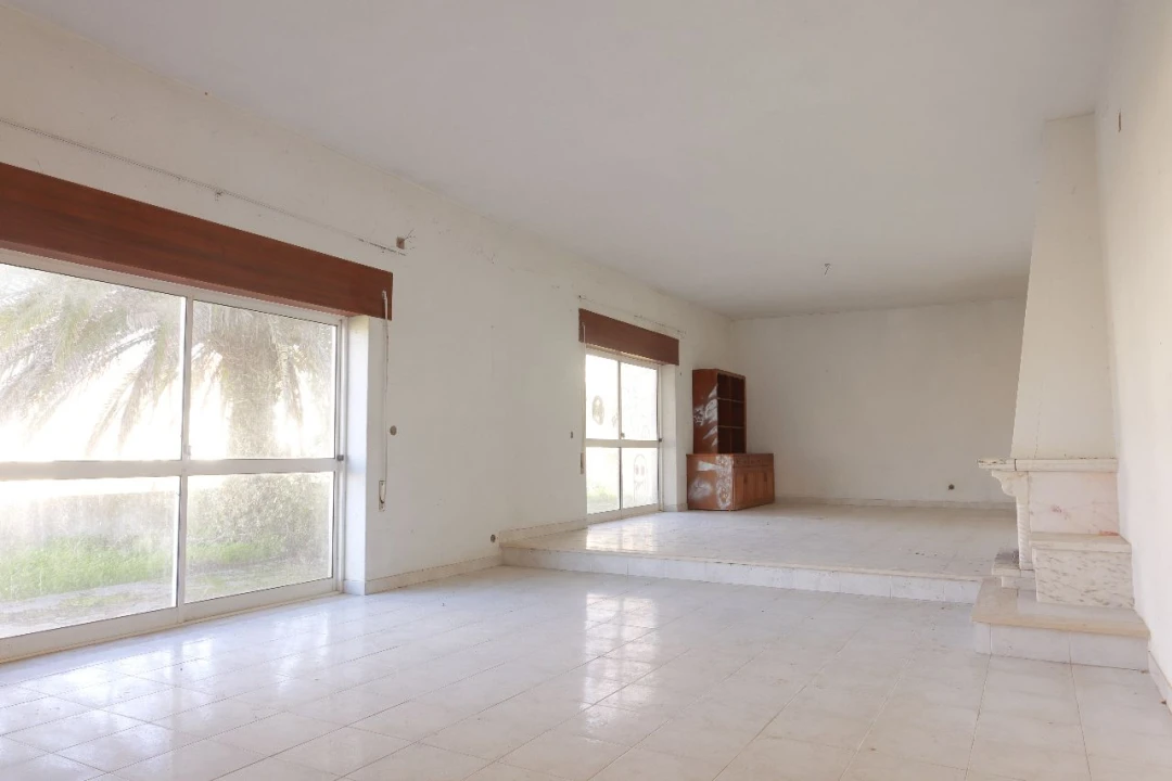 Moradia T6 para Venda em Caixas Foto 4