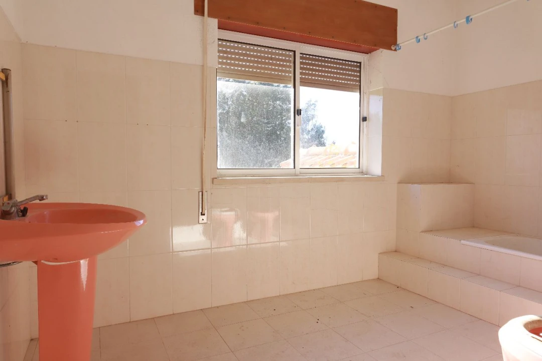 Moradia T6 para Venda em Caixas Foto 13