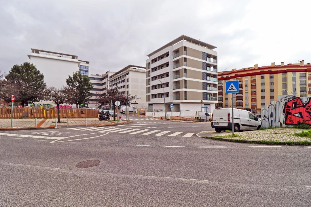 Terreno P/ Prédio para Venda em Amadora Foto 5