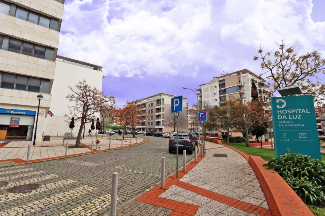 Terreno P/ Prédio para Venda em Amadora Foto 10