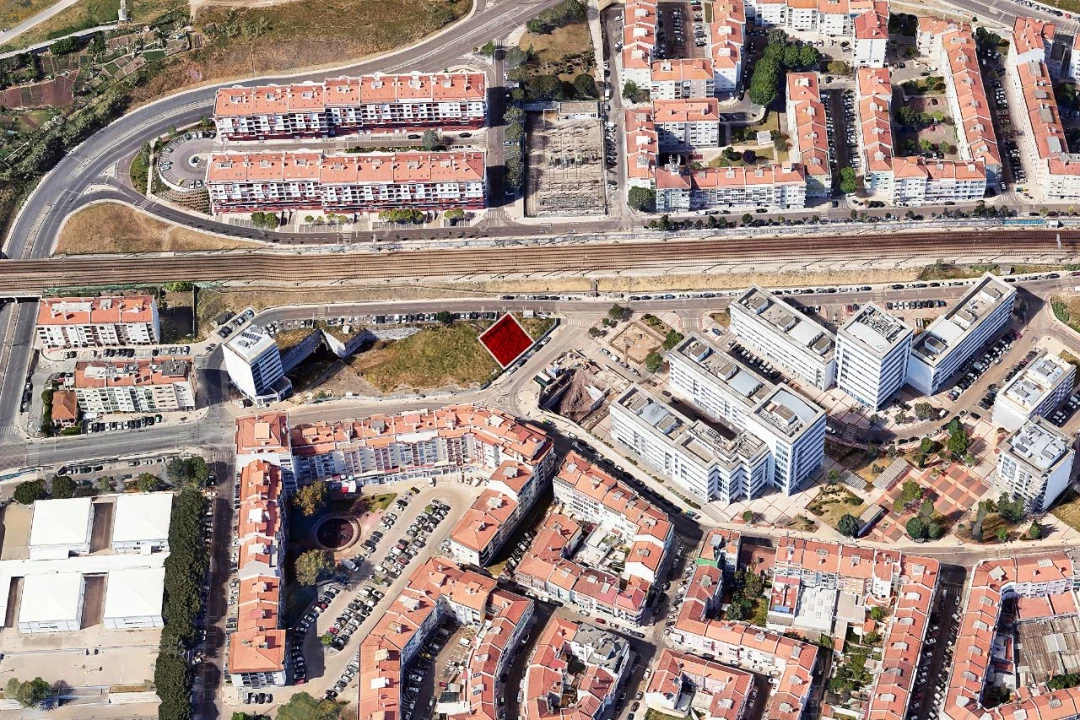 Terreno P/ Prédio para Venda em Amadora Foto 14