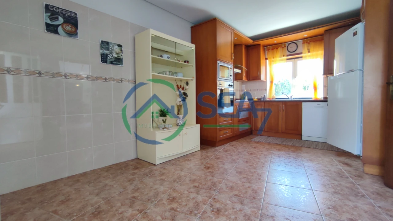 Moradia T3 para Venda em Antas Foto 10