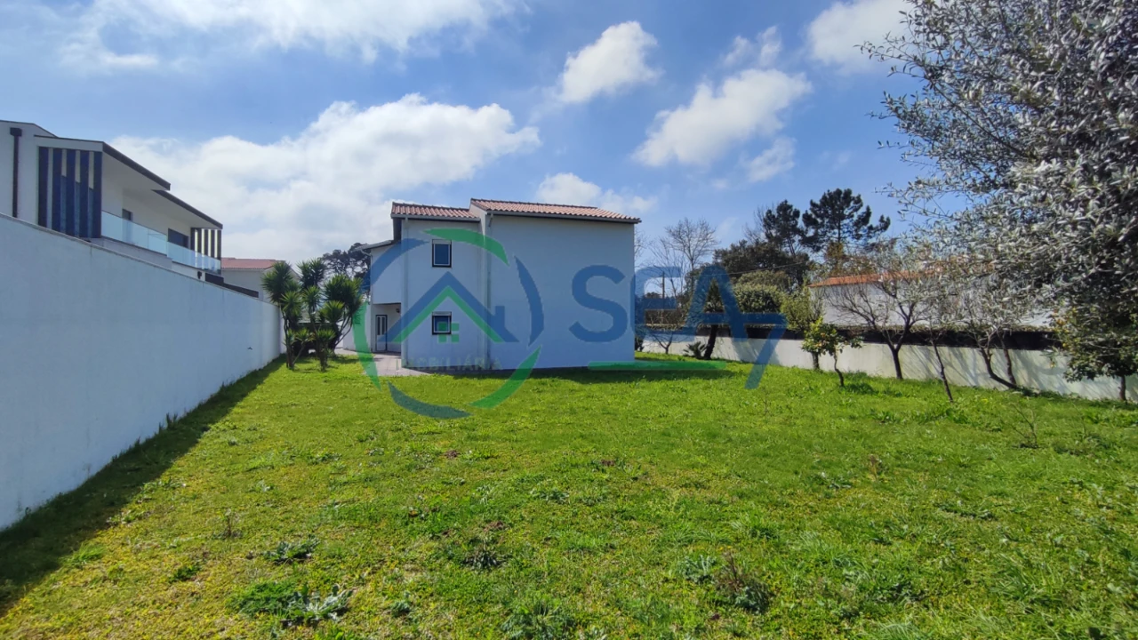 Moradia T3 para Venda em Antas Foto 31