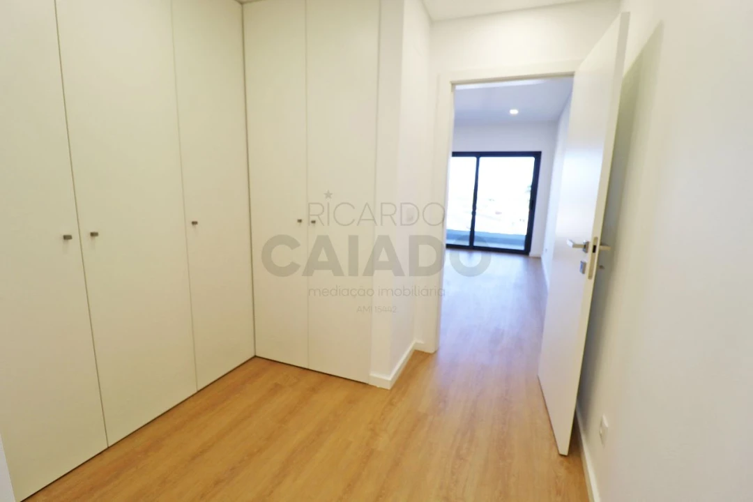 Moradia T5 para Venda em Loures Foto 43