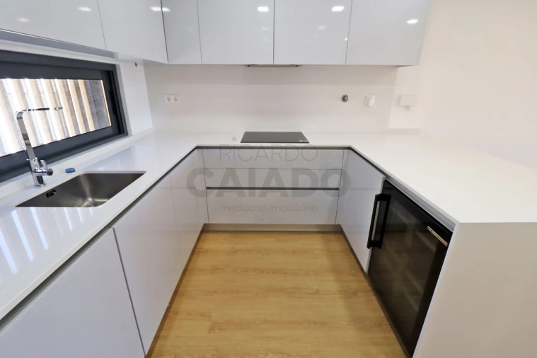 Moradia T5 para Venda em Loures Foto 4