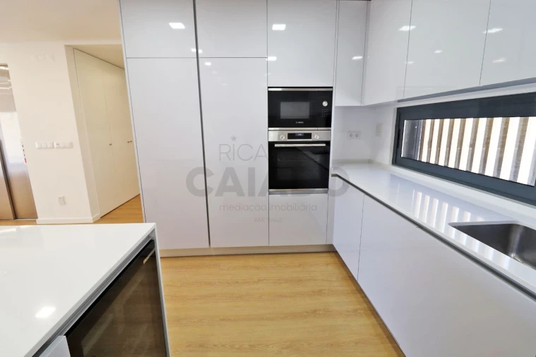 Moradia T5 para Venda em Loures Foto 5