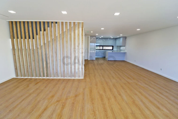 Moradia T5 para Venda em Loures Foto 12