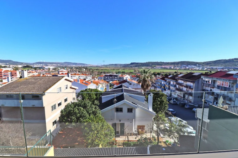 Moradia T5 para Venda em Loures Foto 15