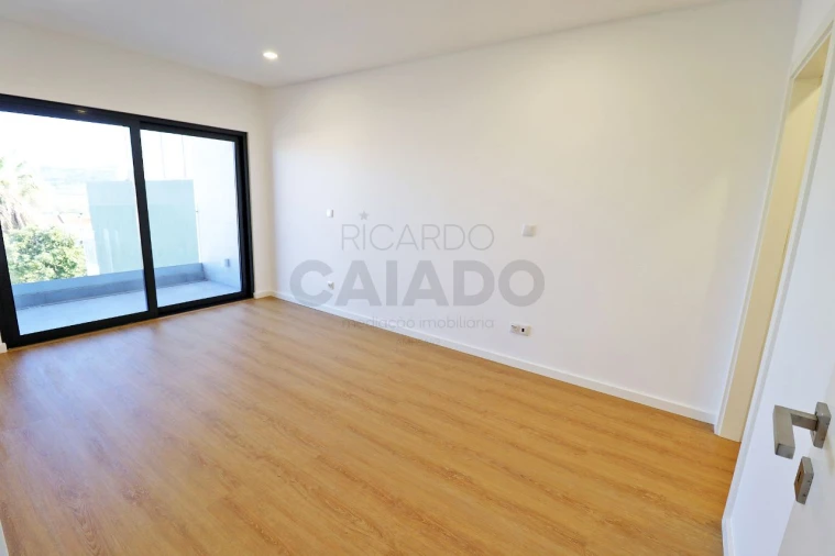 Moradia T5 para Venda em Loures Foto 40