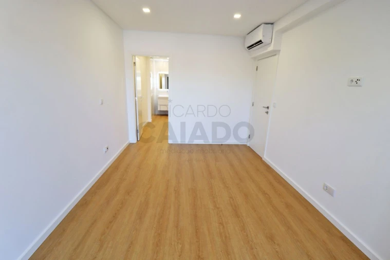 Moradia T5 para Venda em Loures Foto 42