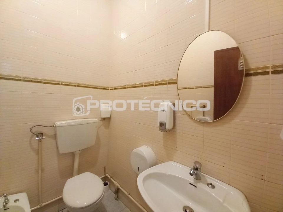 Armazém para Arrendamento em Borralha Foto 19