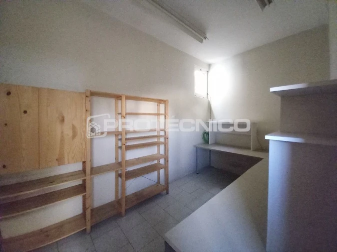 Armazém para Arrendamento em Borralha Foto 9