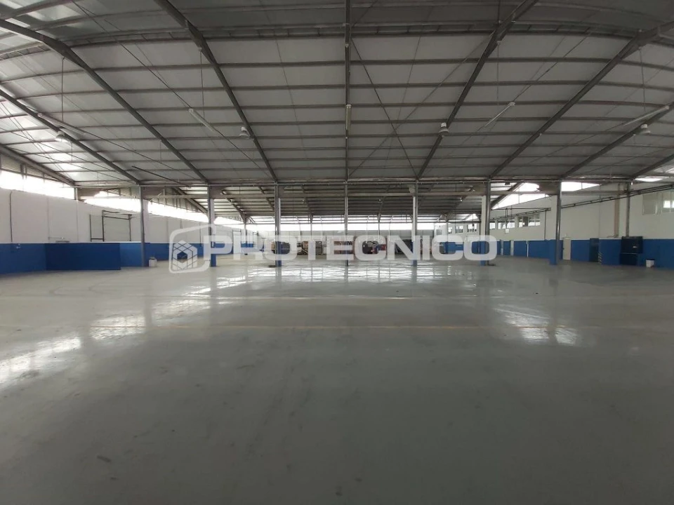Armazém para Arrendamento em Zona Industrial En 1 Norte Foto 3