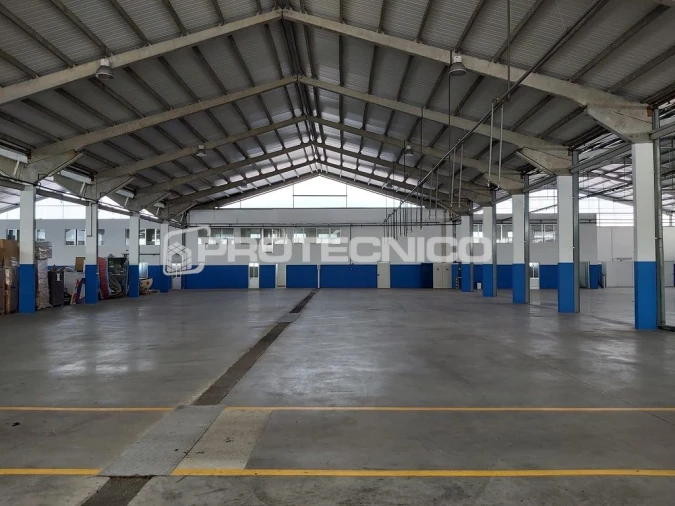 Armazém para Arrendamento em Zona Industrial En 1 Norte Foto 2