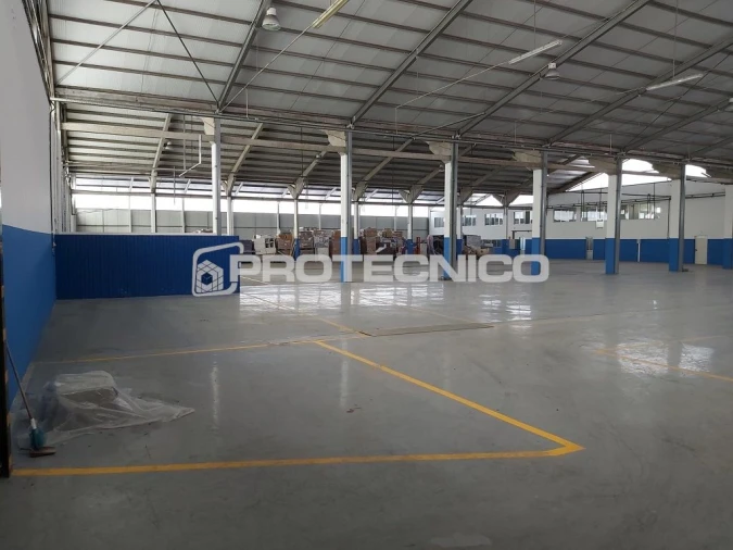 Armazém para Arrendamento em Zona Industrial En 1 Norte Foto 8
