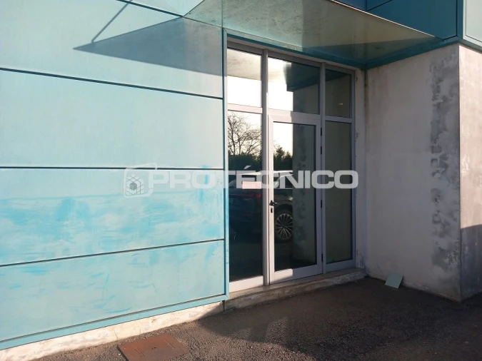 Armazém para Venda em Sobreiro Foto 6