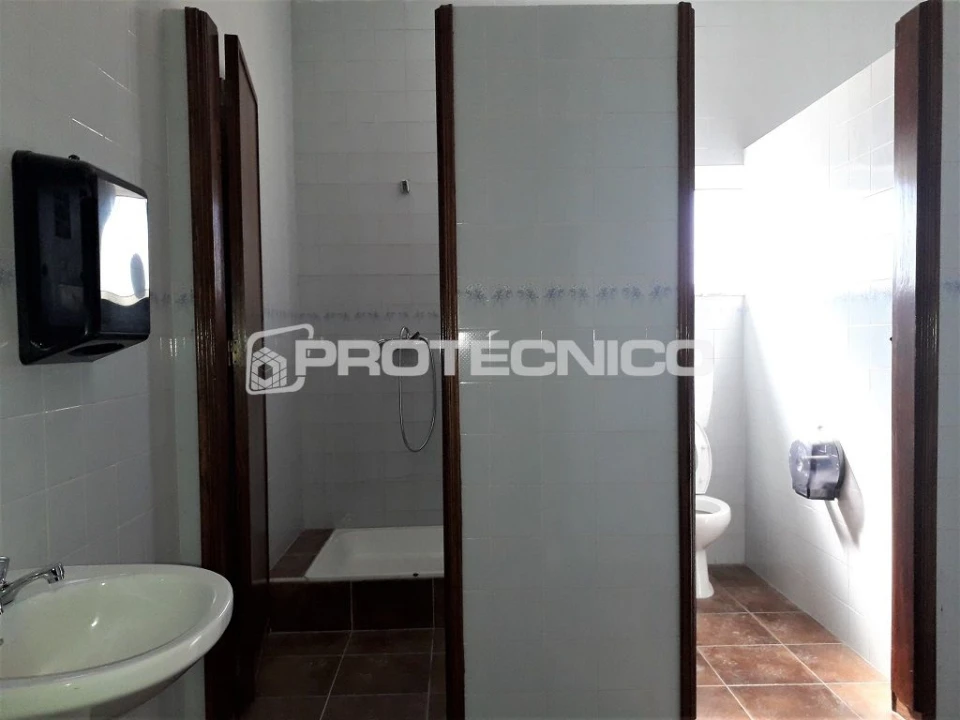 Armazém para Venda em Gafanha da Encarnação Foto 11