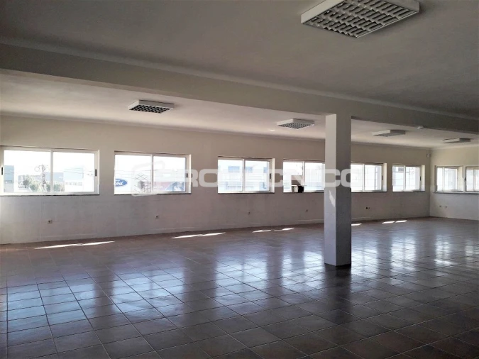 Armazém para Venda em Gafanha da Encarnação Foto 5