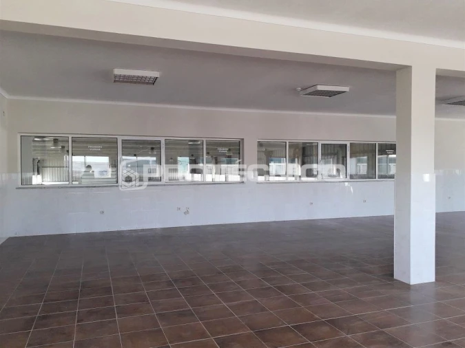 Armazém para Venda em Gafanha da Encarnação Foto 9