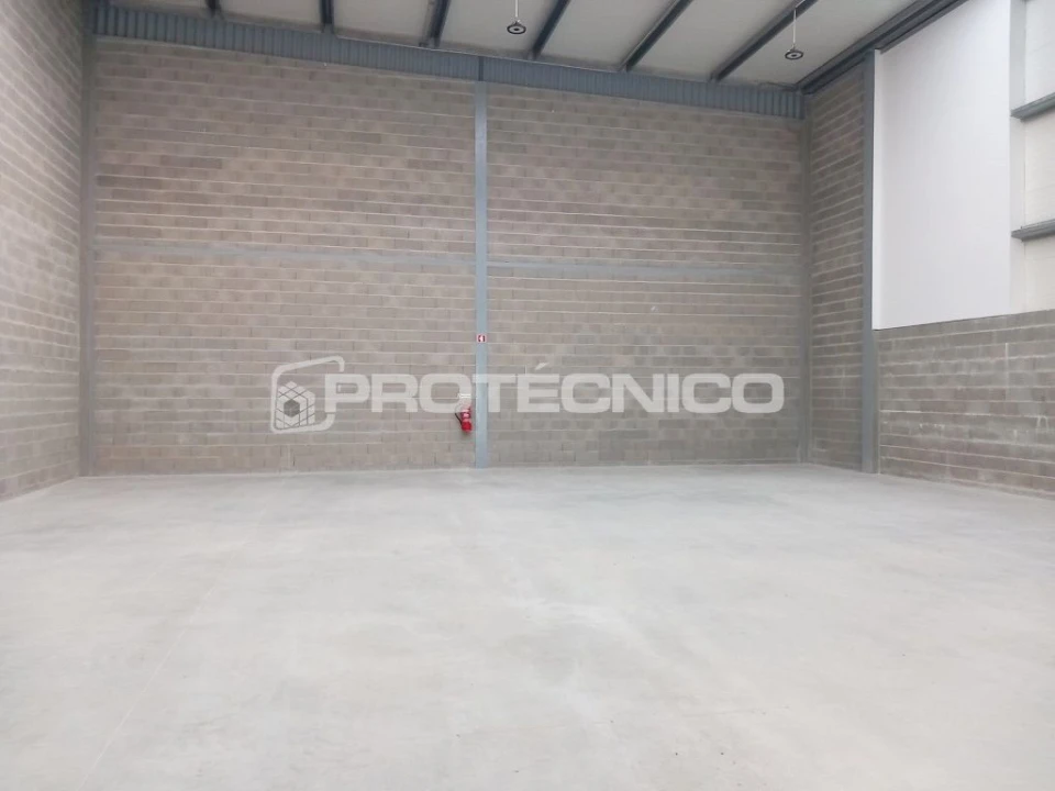 Armazém para Arrendamento em Aveiro Foto 4