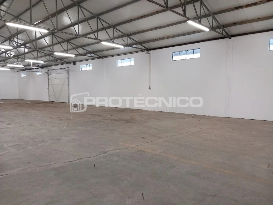 Armazém para Arrendamento em Zona Industrial En 1 Sul Foto 8