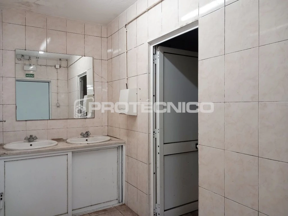 Armazém para Arrendamento em Zona Industrial En 1 Sul Foto 10