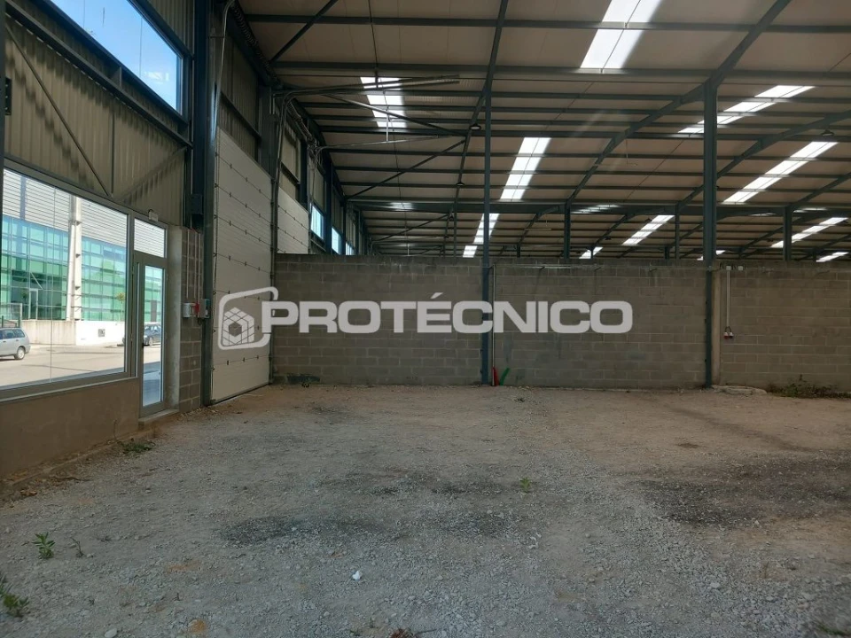 Armazém para Venda em Palhaça Foto 1