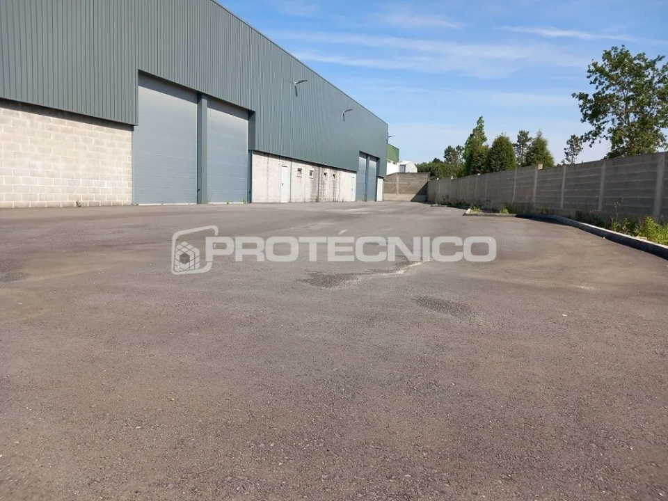 Armazém para Venda em Palhaça Foto 9