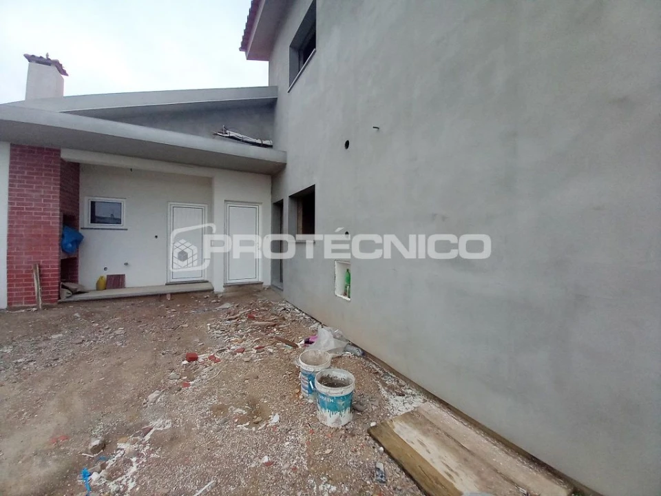 Moradia T4 para Venda em Troviscal Foto 3