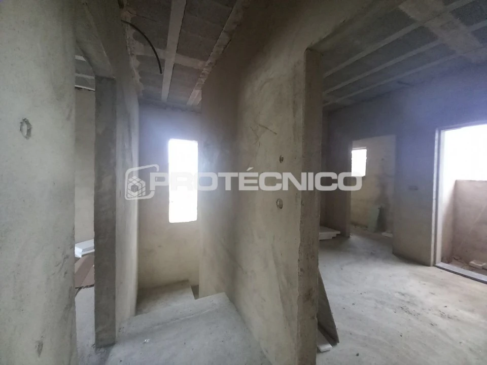 Moradia T4 para Venda em Troviscal Foto 16