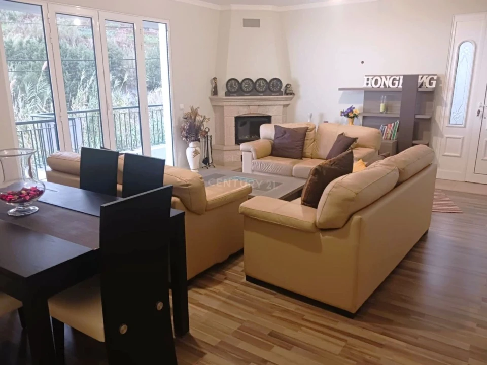 Moradia T3 para Venda em Canhas Foto 2