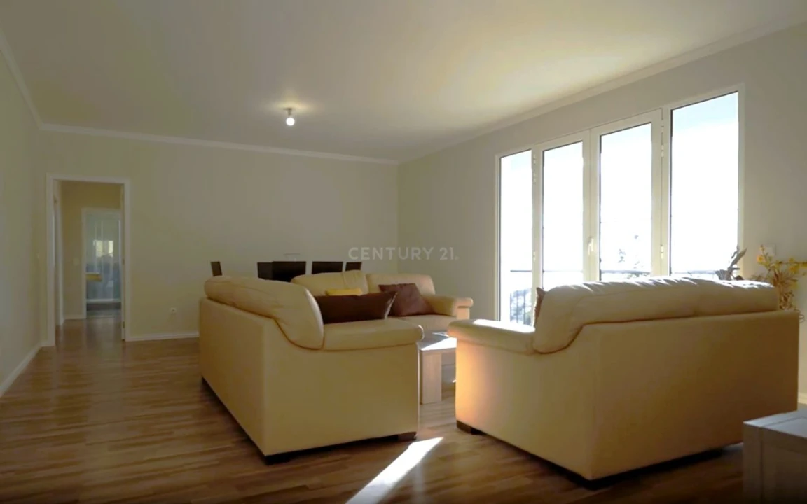 Moradia T3 para Venda em Canhas Foto 5