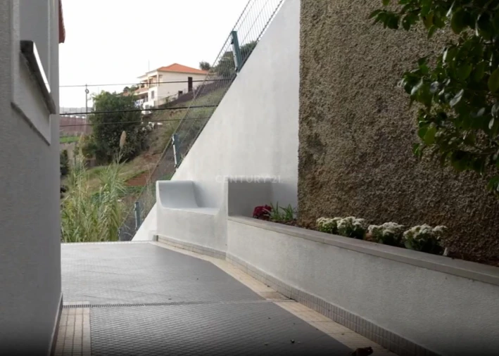 Moradia T3 para Venda em Canhas Foto 20