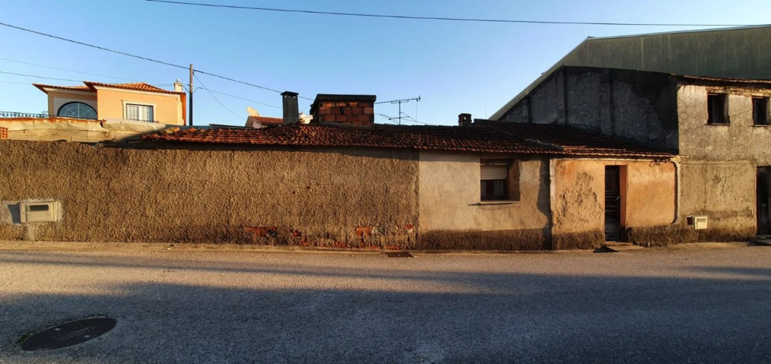 Moradia T2 para Venda em Casal Comba Foto 4