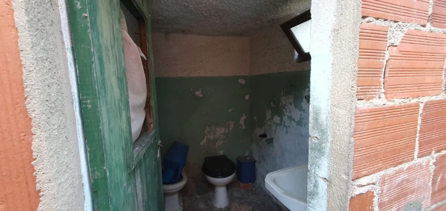 Moradia T2 para Venda em Casal Comba Foto 8