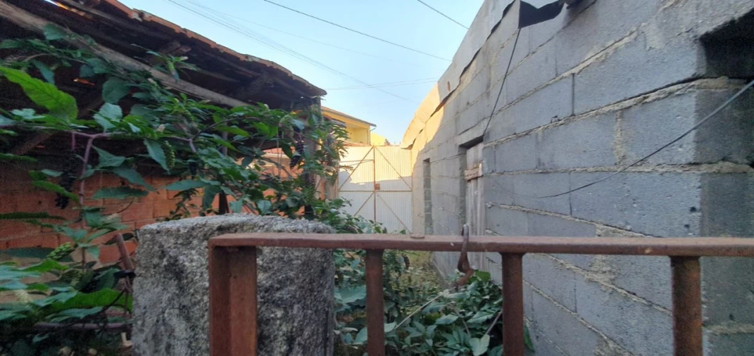 Moradia T2 para Venda em Casal Comba Foto 10