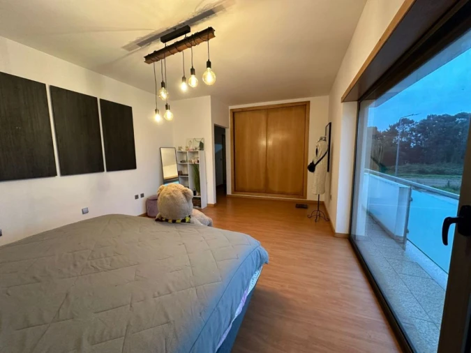 Moradia T4 para Venda em Troviscal Foto 7