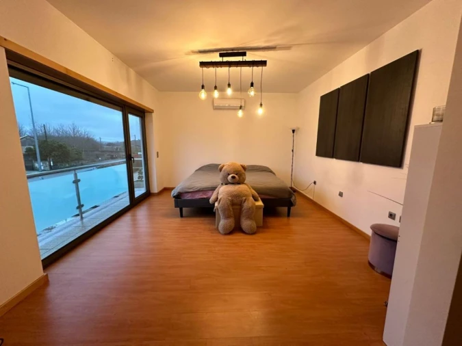 Moradia T4 para Venda em Troviscal Foto 11