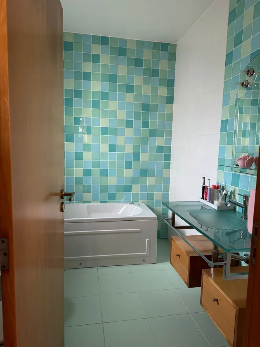 Moradia T4 para Venda em Troviscal Foto 14