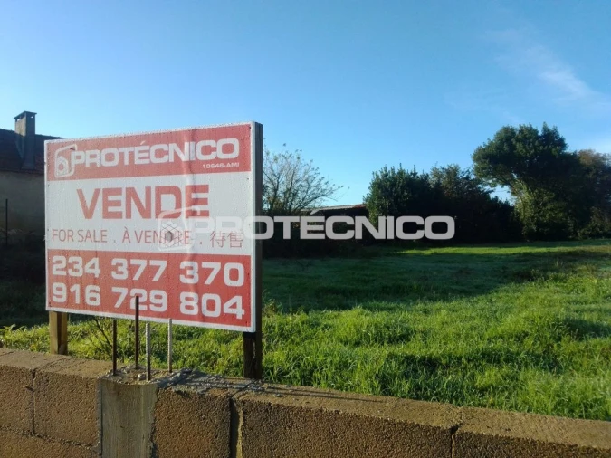Terreno para Venda em Sarrazola Foto 1