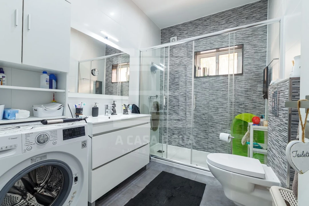 Moradia T6 para Venda em Cortegaça Foto 19