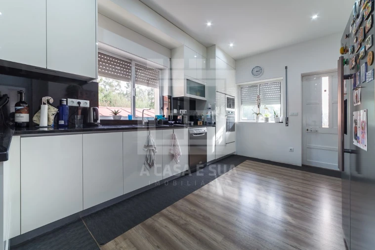 Moradia T6 para Venda em Cortegaça Foto 2