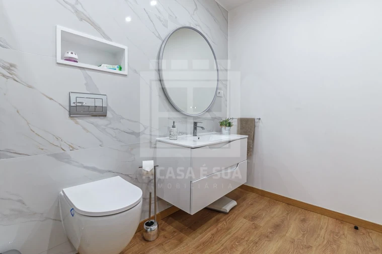 Moradia T6 para Venda em Cortegaça Foto 11