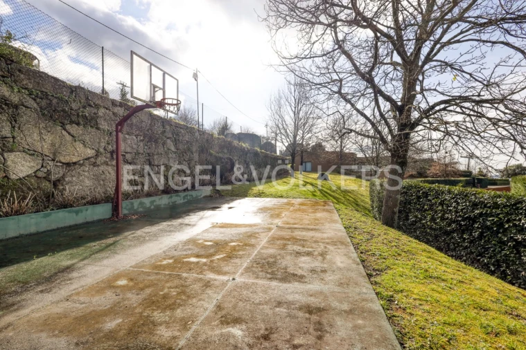 Moradia T5 para Venda em Guimarães Foto 28