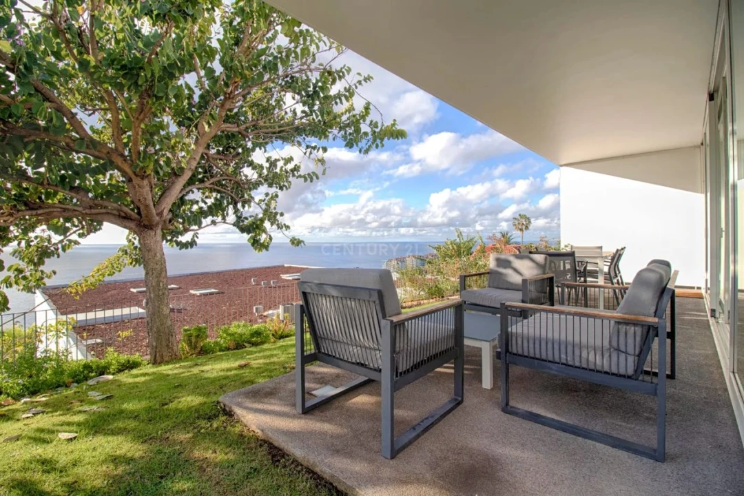 Moradia T4 para Venda em Funchal Foto 2