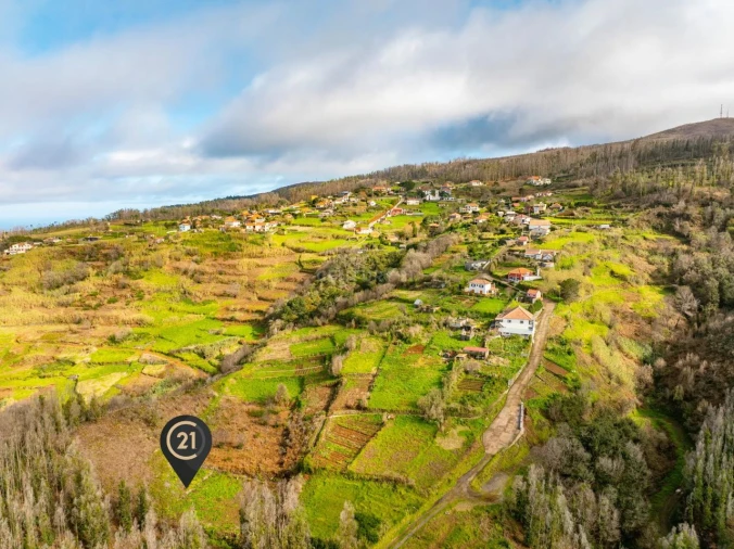 Terreno para Venda em Achada do Crasto Foto 3