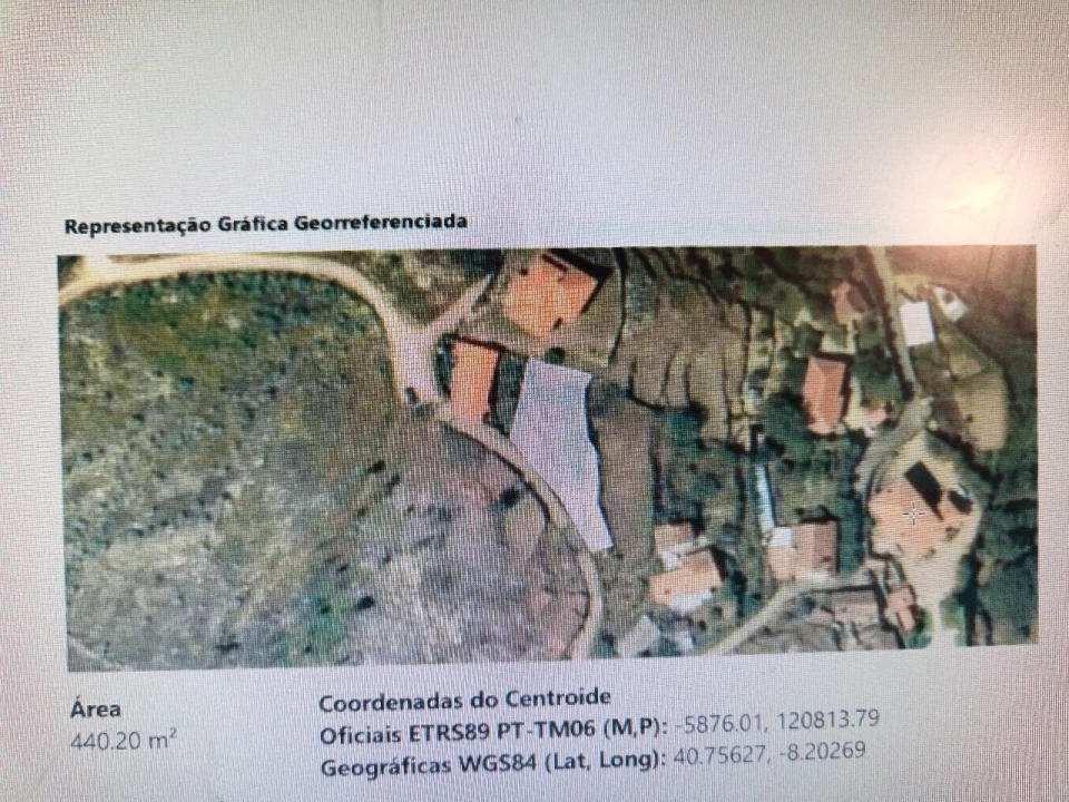 Quinta T3 para Venda em Lugar do Castelo Foto 38